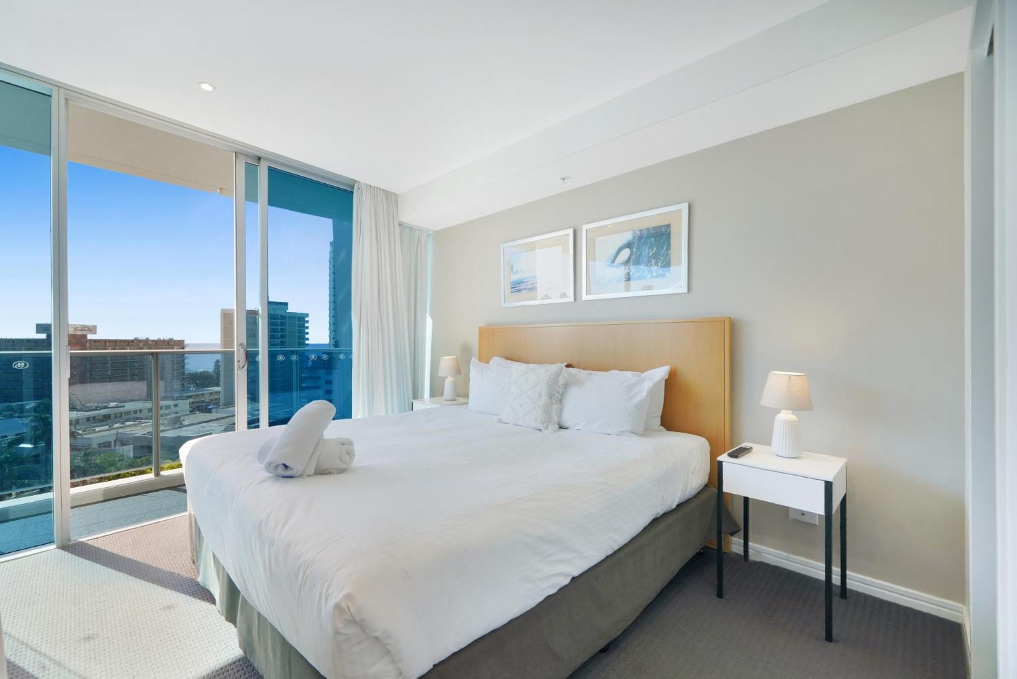 Apartment 2-bed Apt In Surfers Paradise With Pools And Gym
